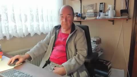 Snapshot of cammee chatting on 01/11/25, 09:04 Cammee online show from 01/11/25, 09:04