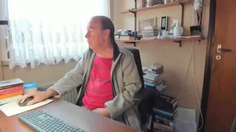 Snapshot of cammee chatting on 01/22/25, 07:57 Cammee online show from 01/22/25, 07:57