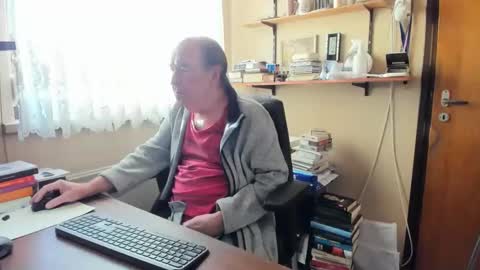 Snapshot of cammee chatting on 02/02/25, 08:24 Cammee online show from 02/02/25, 08:24