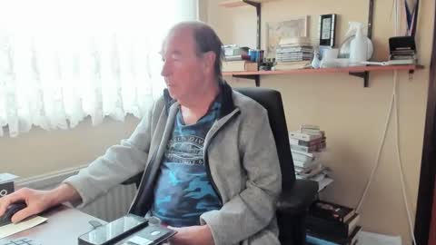 Snapshot of cammee chatting on 02/04/25, 09:38 Cammee online show from 02/04/25, 09:38