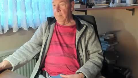 Snapshot of cammee chatting on 02/21/25, 04:59 Cammee online show from 02/21/25, 04:59