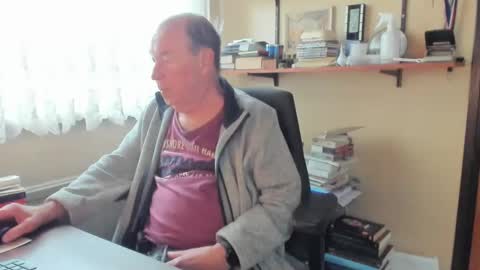 Snapshot of cammee chatting on 02/22/25, 01:02 Cammee online show from 02/22/25, 01:02