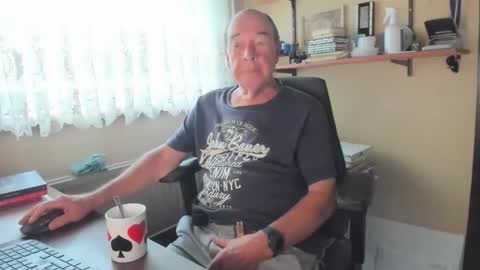 Snapshot of cammee chatting on 09/21/25, 07:10 Cammee online show from 09/21/25, 07:10