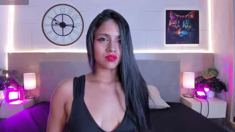 Camila online show from 11/10/25, 07:35