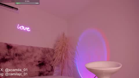 Laura Camila online show from 12/21/24, 12:31