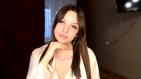 Snapshot of cammyalquicira chatting on 10/02/25, 02:35 Vicky online show from 10/02/25, 02:35
