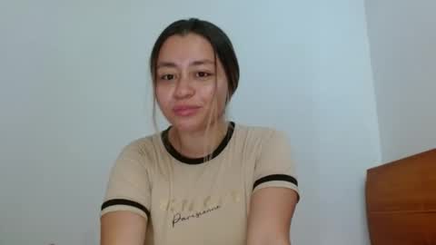 Snapshot of campanita12 chatting on 05/26/26, 06:37 campanita12 online show from 05/26/26, 06:37
