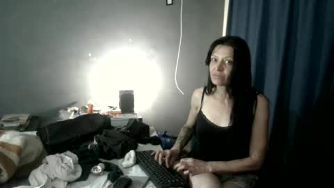 Snapshot of camren777 chatting on 02/18/26, 07:21 Camren online show from 02/18/26, 07:21