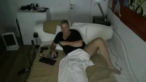 camunication online show from 02/14/25, 09:21