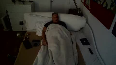 camunication online show from 02/18/25, 04:16