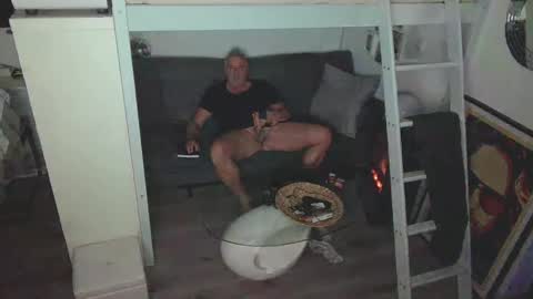 camunication online show from 03/04/25, 09:22