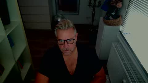 camunication online show from 09/29/25, 08:08