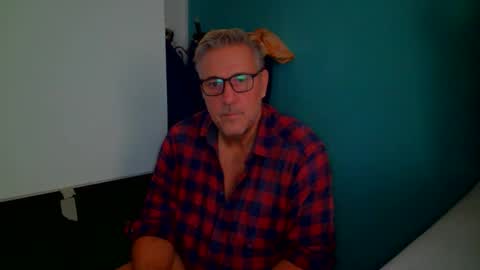 camunication online show from 10/25/25, 10:23