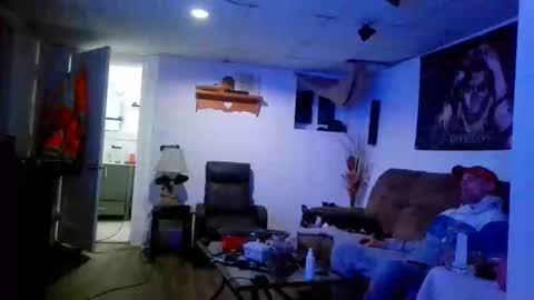 CanadaGuy1978 online show from 04/17/26, 04:37