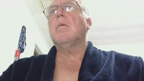 Snapshot of canberian chatting on 06/12/26, 11:35 Canberian online show from 06/12/26, 11:35