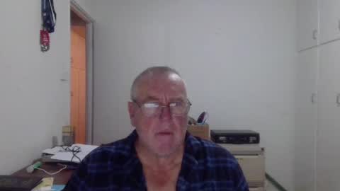 Snapshot of canberian chatting on 06/17/26, 12:24 Canberian online show from 06/17/26, 12:24