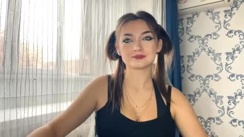 Kate online show from 11/17/25, 08:09