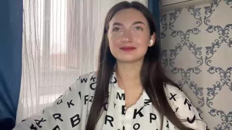 Kate online show from 11/20/25, 08:25