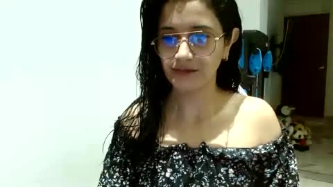 Snapshot of canddysexxx_ chatting on 01/09/25, 12:35 Carolina online show from 01/09/25, 12:35