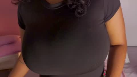 Snapshot of candela_cool chatting on 06/21/26, 01:57 Candela online show from 06/21/26, 01:57