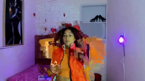 candela_ruiz online show from 09/18/25, 04:20