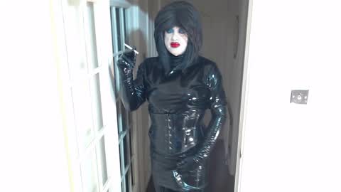 candi smokes online show from 12/13/24, 07:21