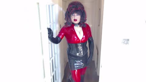 candi smokes online show from 04/28/26, 12:43