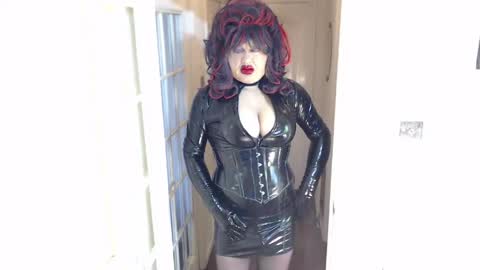 candi smokes online show from 04/30/26, 01:17