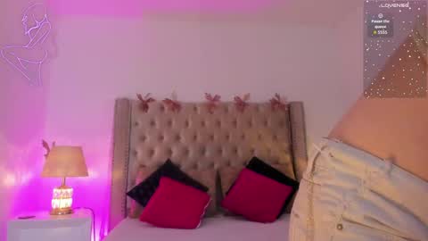 Snapshot of candiegilson__ chatting on 06/03/26, 12:30 Candie online show from 06/03/26, 12:30