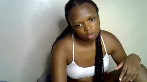 candiemaya online show from 03/17/26, 08:45