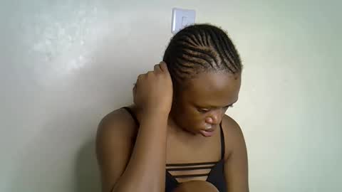 candiemaya online show from 04/01/26, 06:36