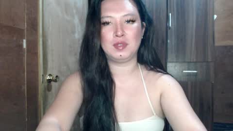 Snapshot of candiiice18 chatting on 03/18/26, 06:49 candiiice18 online show from 03/18/26, 06:49