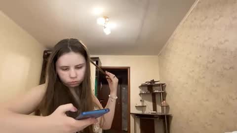 Snapshot of candisbartolone chatting on 11/27/25, 09:33 Isabella online show from 11/27/25, 09:33