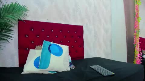 candise online show from 10/24/25, 04:42