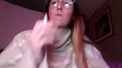 Candi online show from 11/21/25, 07:40