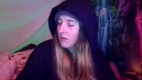 Candi online show from 12/05/25, 12:08