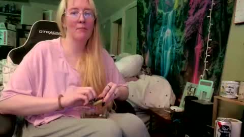 Candi online show from 05/03/26, 06:47