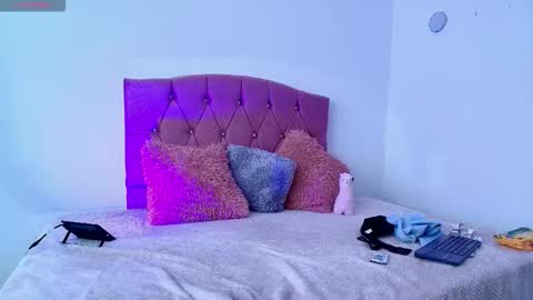 candy_blissx online show from 10/27/25, 07:18