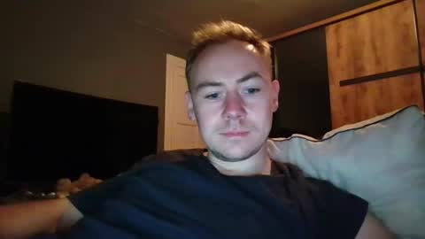 Snapshot of candy_boy_xoxo chatting on 03/25/26, 03:29 candy_boy_xoxo online show from 03/25/26, 03:29