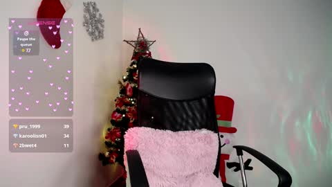 Snapshot of candy_canee chatting on 12/23/24, 09:29   online show from 12/23/24, 09:29