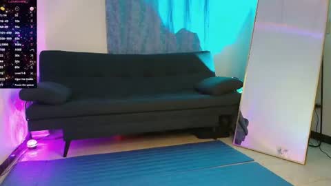 Snapshot of candy_canee chatting on 07/15/26, 03:23 online show from 07/15/26, 03:23