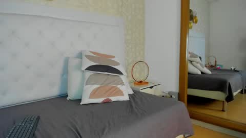 Snapshot of candy_eyes_ chatting on 05/10/26, 03:12 candy eyes online show from 05/10/26, 03:12