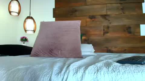 Jolie online show from 07/09/26, 12:26