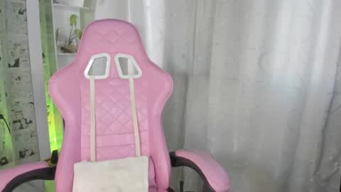 Nickol online show from 01/23/25, 10:22