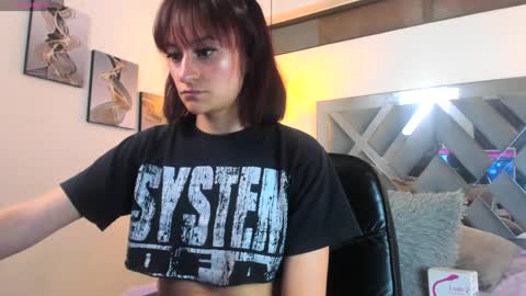 Candy hot online show from 09/24/25, 08:23