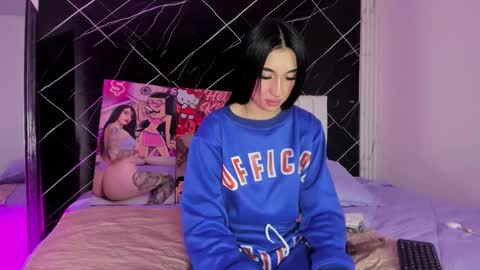 Leila  online show from 10/10/25, 04:11