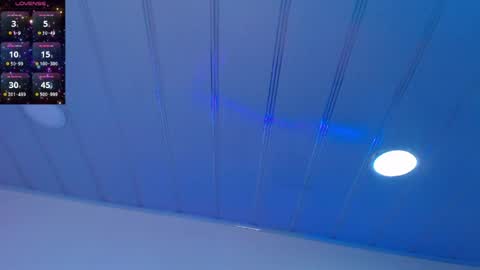Snapshot of candy_lux_ chatting on 05/23/26, 04:33 Candy online show from 05/23/26, 04:33