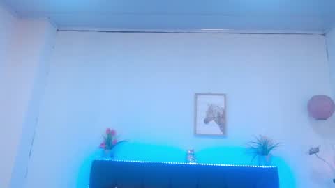 Snapshot of candy_lux_ chatting on 07/16/26, 06:25 Candy online show from 07/16/26, 06:25