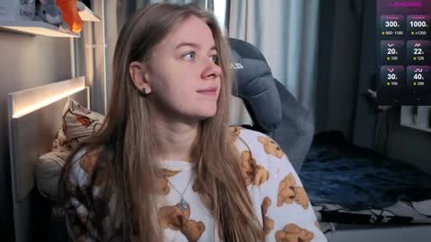 Snapshot of candy_meggie chatting on 02/04/25, 09:28 Megan online show from 02/04/25, 09:28