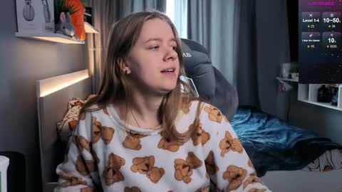 Snapshot of candy_meggie chatting on 02/26/25, 10:26 Megan online show from 02/26/25, 10:26